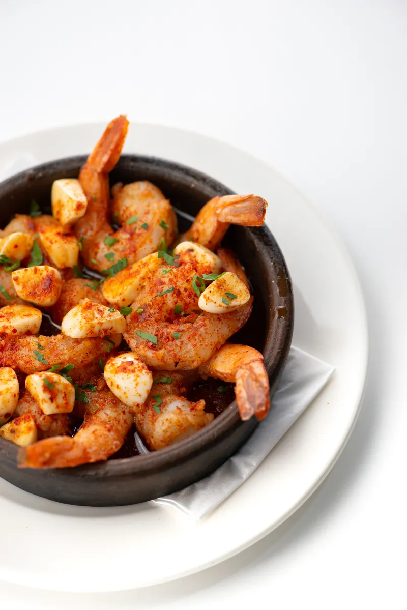 Gambas al ajillo en cazuela de barro